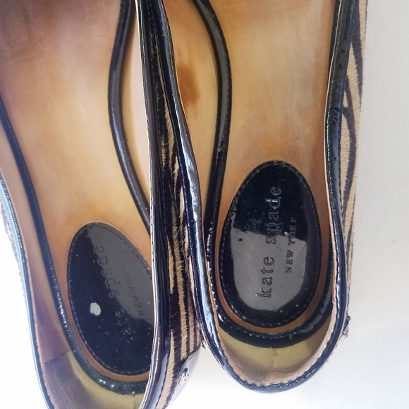 Kate Spade | Tiger Stripe Flats,‎ size 8 - Picture 3 of 9